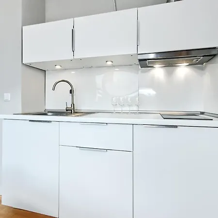 Caroline - Acco Rent דירה